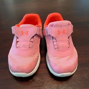 Little girl pink Under Armour tennis shoes. Size 9. GUC (because shoes).